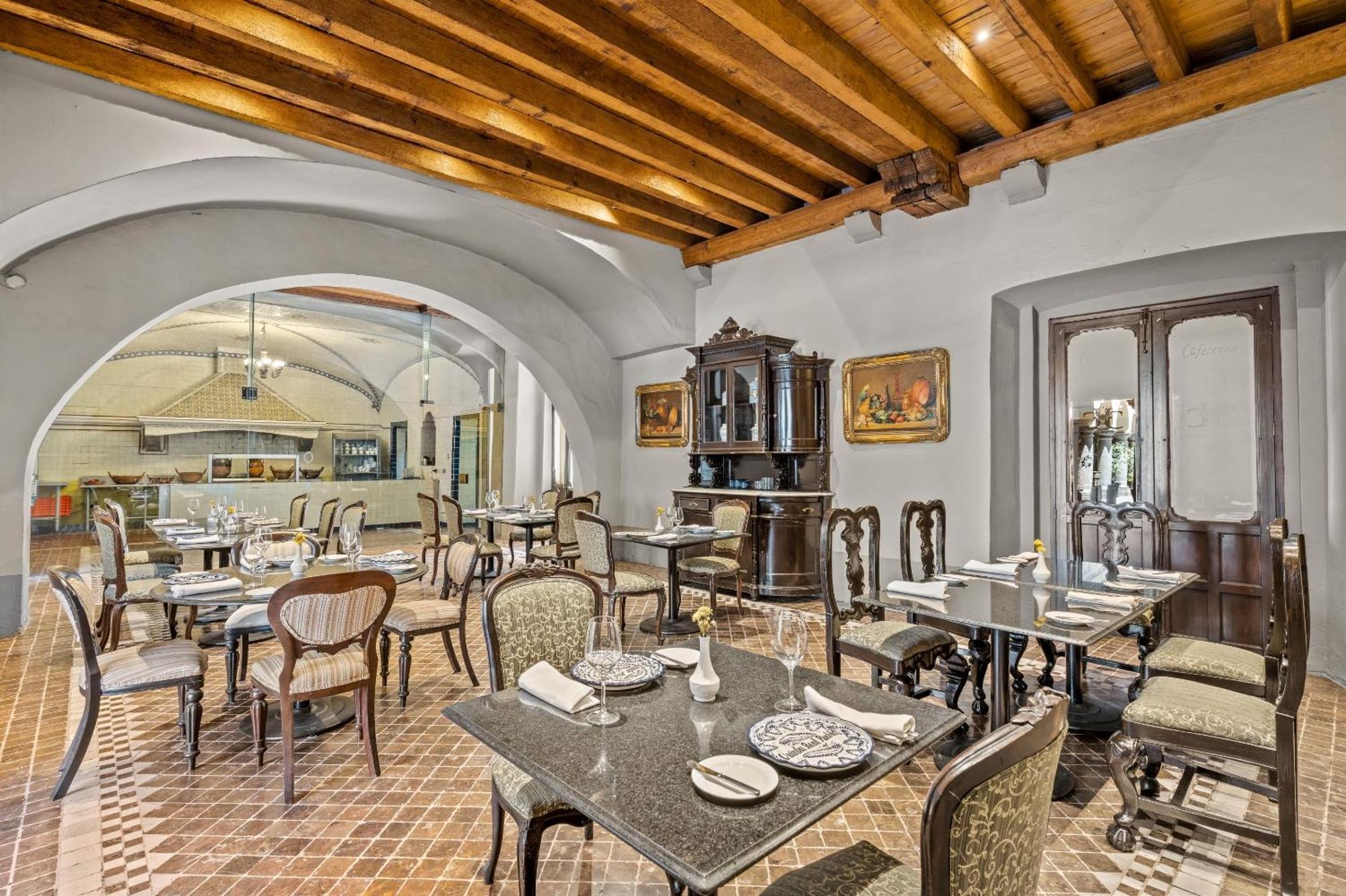 Отель Quinta Real Пуэбла Экстерьер фото Restaurant interior